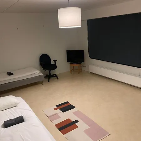 Asunto Tyoeporukalle Ollintie 1b2 *